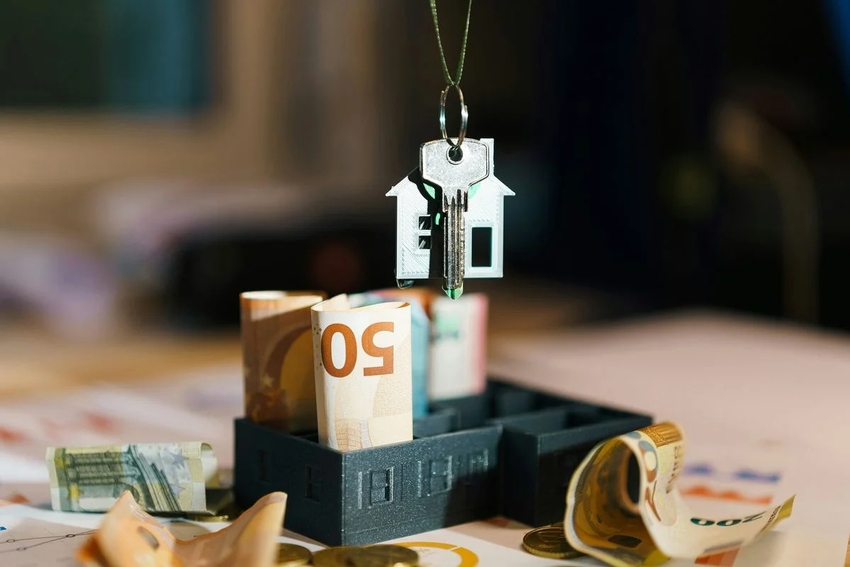 Fiscalité LMNP 2026 : micro-BIC ou régime réel, comment choisir