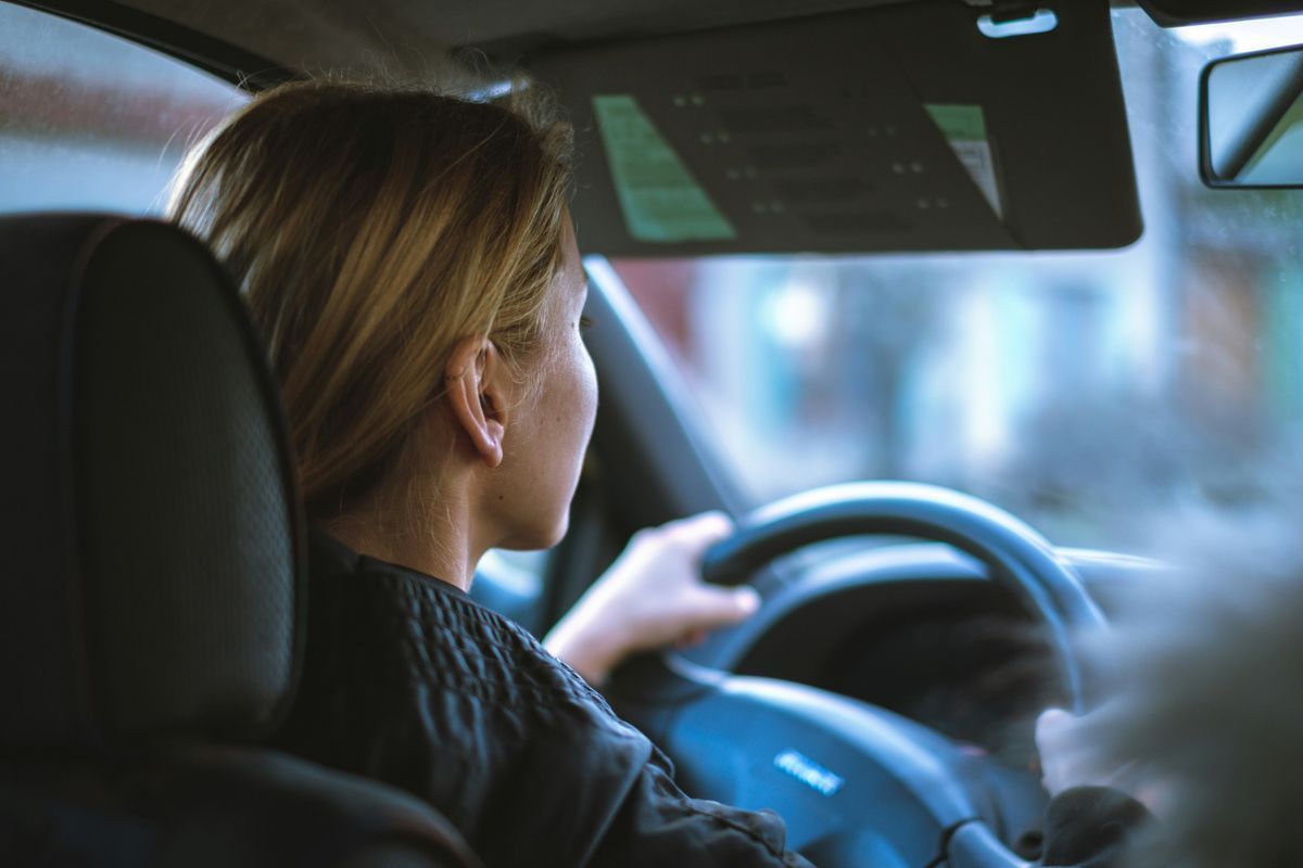 Conduire et se déplacer : échanger son permis, acheter une voiture d'occasion en toute sécurité, ou vivre sans voiture